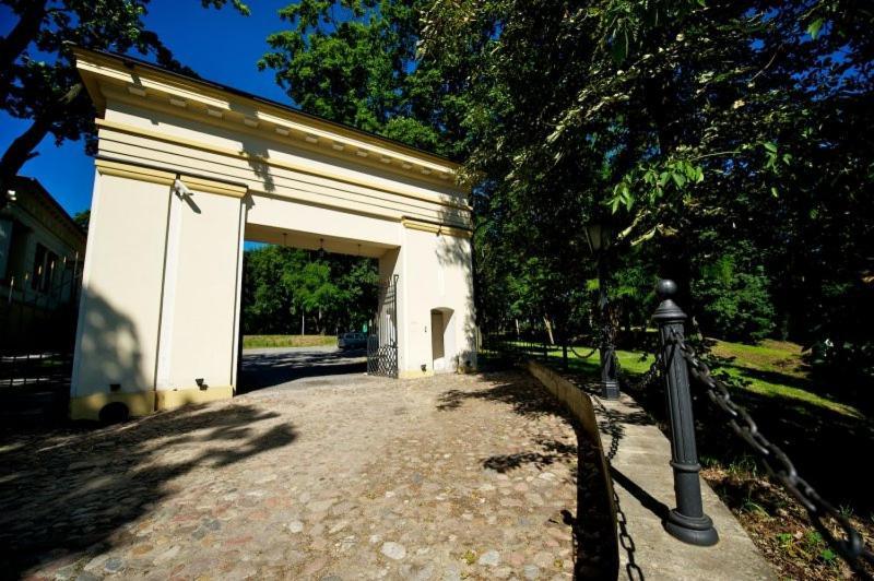 Palac W Malkowie Warta Exterior photo